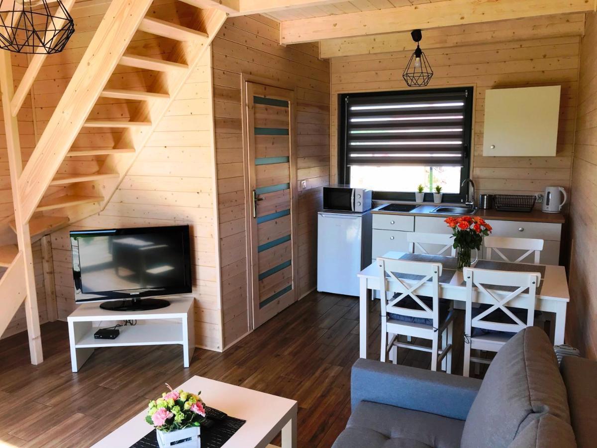 Lodge White *